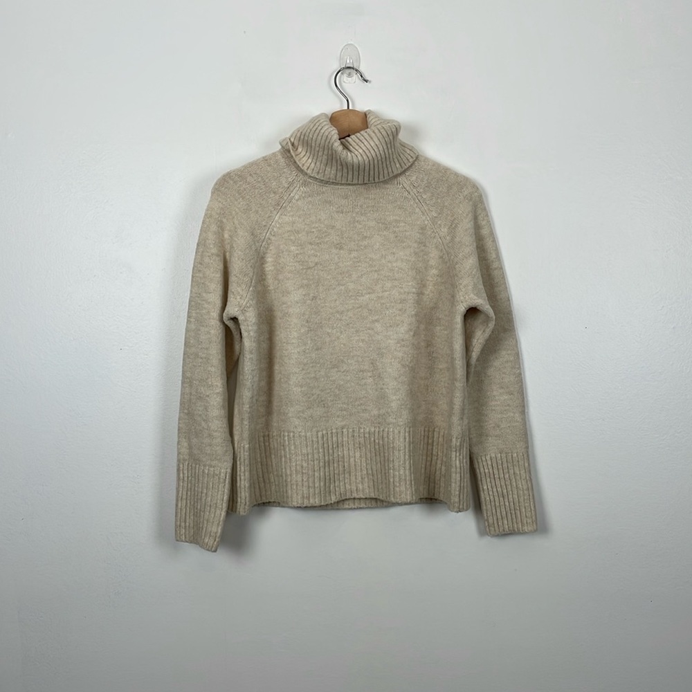 Lulus Turtleneck Sweater Womens XS Long Sleeve Stretch Pullover Crop Ribbed Top